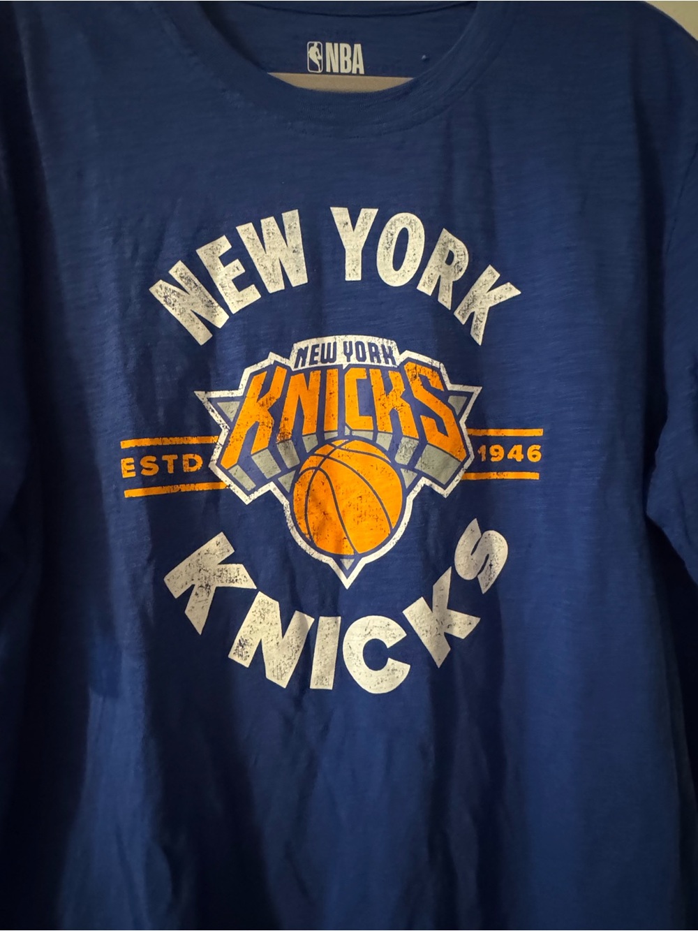 NBA New York Knicks XL Blue Graphic T-Shirt